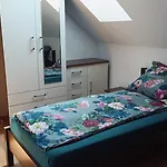 Kier Dom Blizniak 7-osobowy Ze Strefa Basenowa W Miejscowosci Niedaleko Zatoru I Energylandii