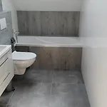 Apartman Kier Dom Blizniak 7-osobowy Ze Strefa Basenowa W Miejscowosci Niedaleko Zatoru I Energylandii Chocznia